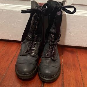 Size 10 Original Doc Martin Boots. Charcoal gray leather.